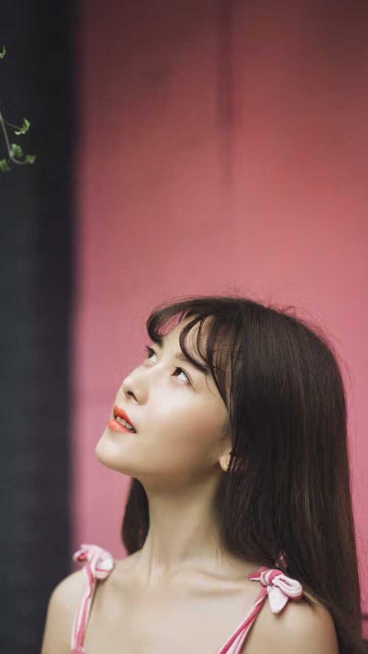 球迷狂欢：疯狂应援背后的动人故事，疯狂球迷冲进球场