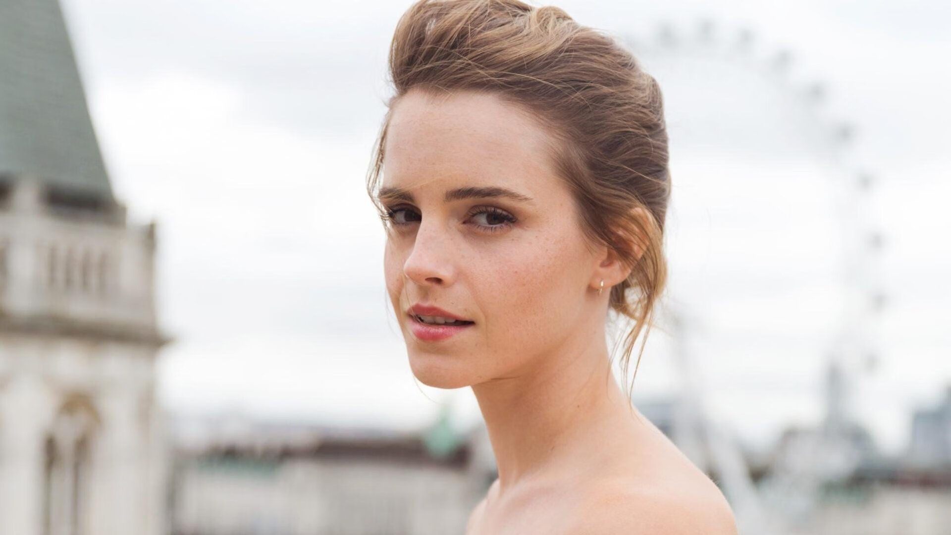 FaZe联合其他战队参与LOL联动直播，faze战队比赛