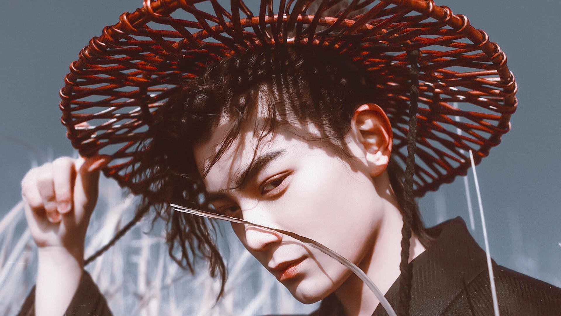 “东桃花岛:缆绳滑水赛场极速对决,观众激情四溢”